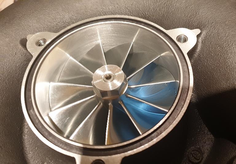 2019-12-31 16.25.31 Test av compressor hjul i nymaskinert hus. For web sider..jpg